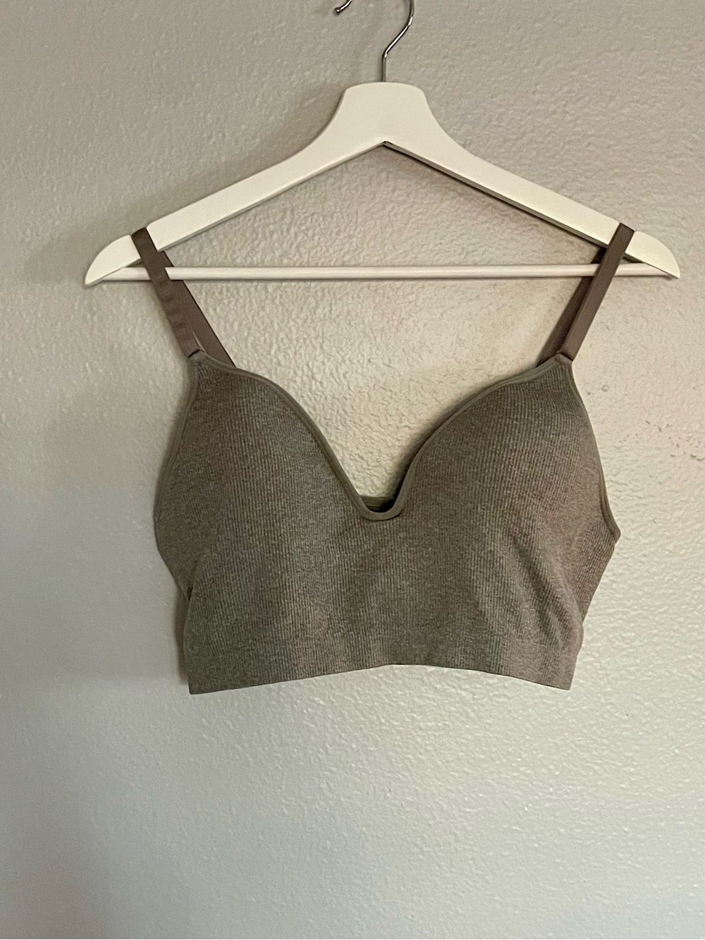 Seamless V-Neck Ribbed Bralette in Taupe